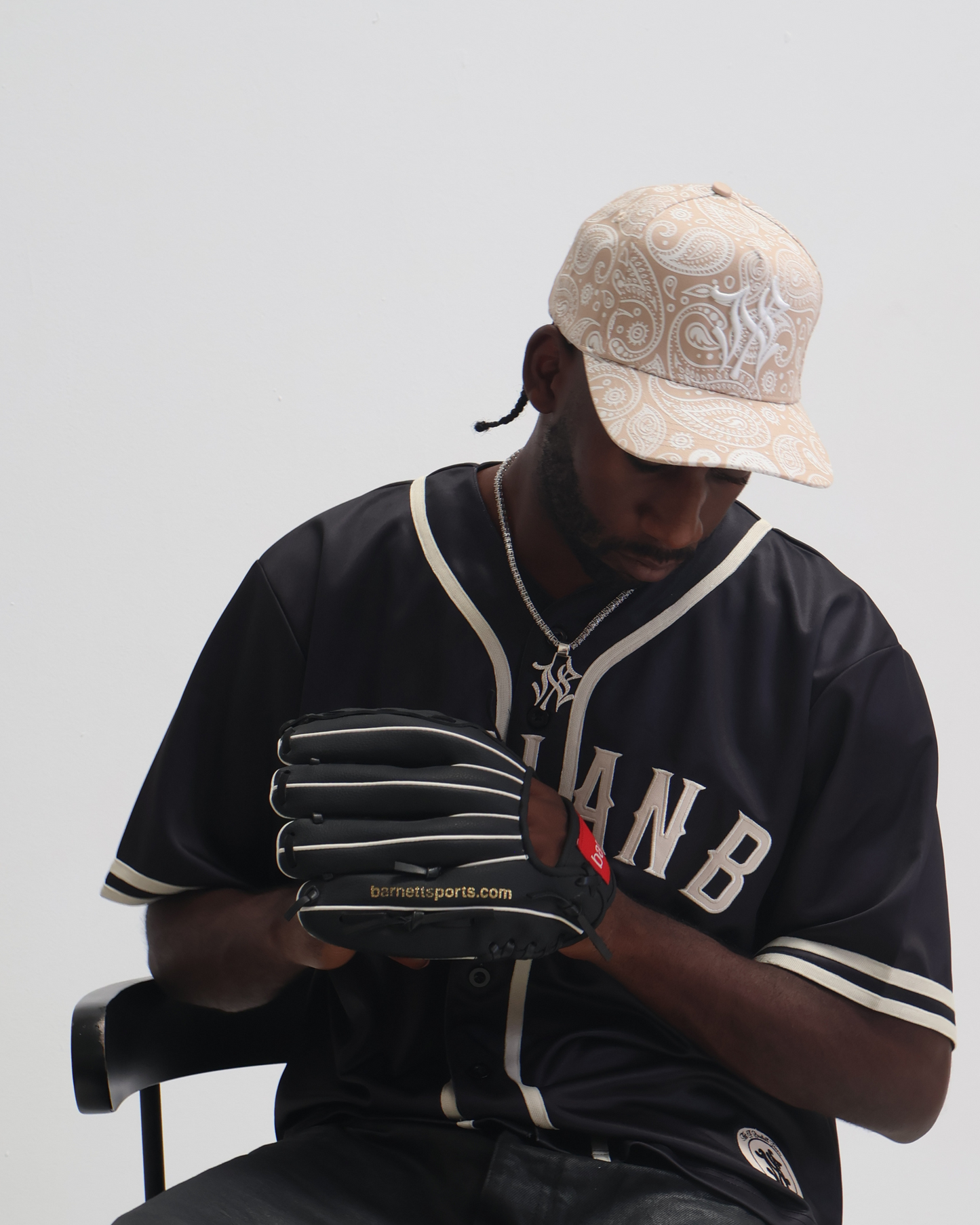 CREAM PAISLEY STRAPBACK