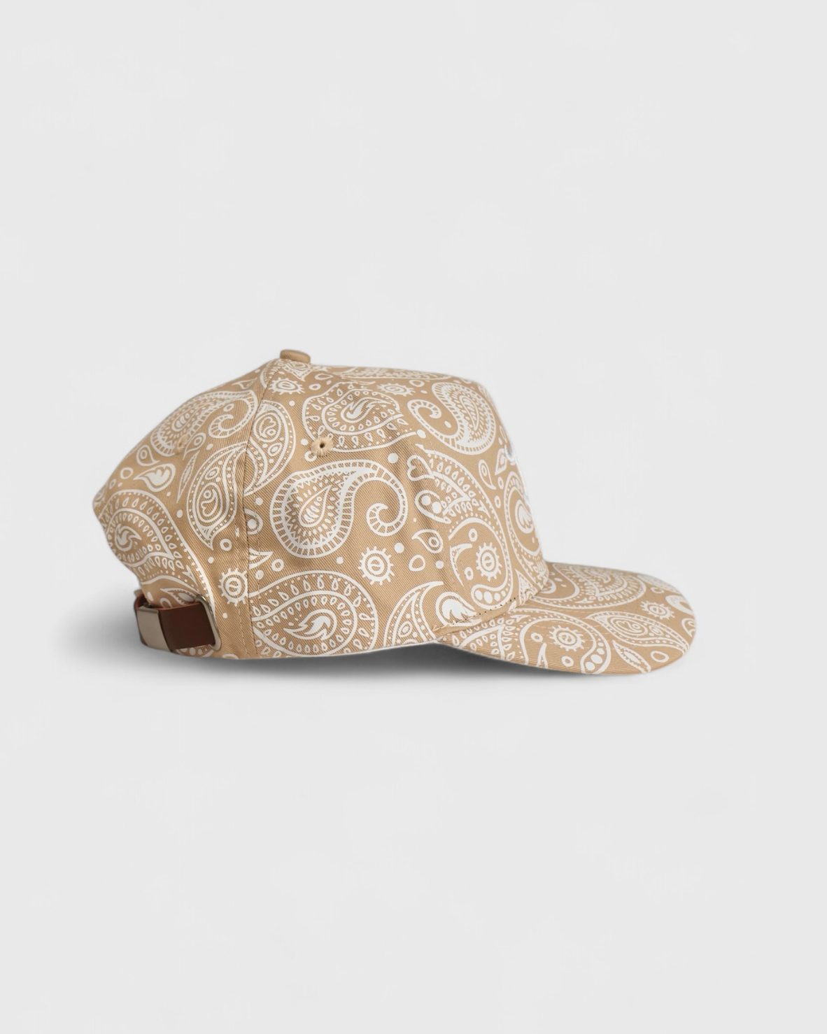 CREAM PAISLEY STRAPBACK